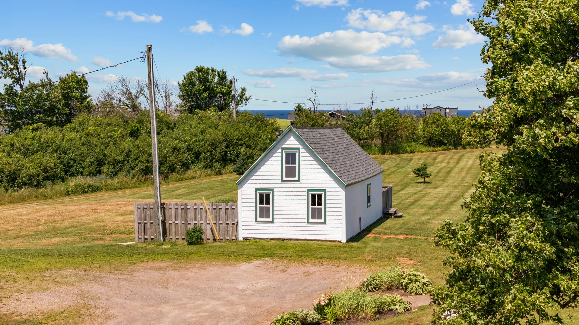 Four Winds Cottage exterior on the Ingleside property